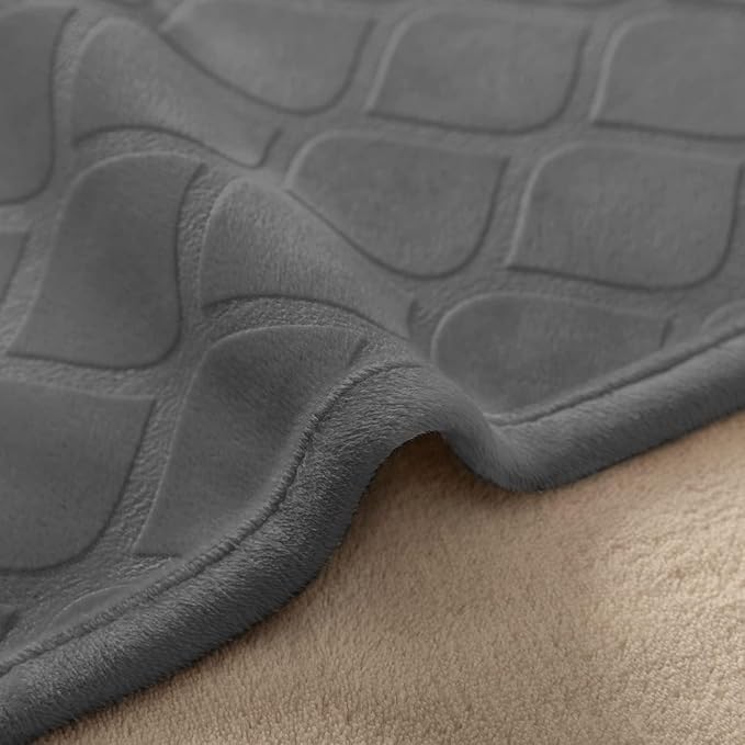 fuguitex Waterproof Dog Blanket Bed Cover Dog Crystal Velvet Moroccan Fuzzy Cozy Plush Pet Blanket Throw Blanket for Couch Sofa(52 * 82 inch, Dark Grey+Beige)