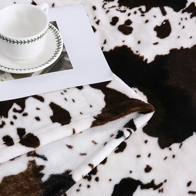 Bnuitland Cute Cow Printed Fleece Flannel Throw Blanket, Super Soft 300 GSM Double Sided Lightweight for Bed Sofa Couch Travel, Fluffy Fuzzy Animal Blanket for Kids/Baby/Pets, 50×40 inch