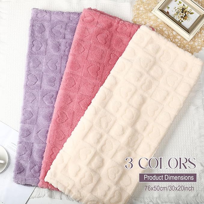 Tegeme 3 Pcs Small Dog Blanket 280 GSM Washable Pet Bed Cover Soft Fluffy Puppy Blanket 3D Textured Heart Checkered Pattern Fleece Soft Cat Plush Pet Throws for Kitten Doggy(Classic Colors,20"×30")